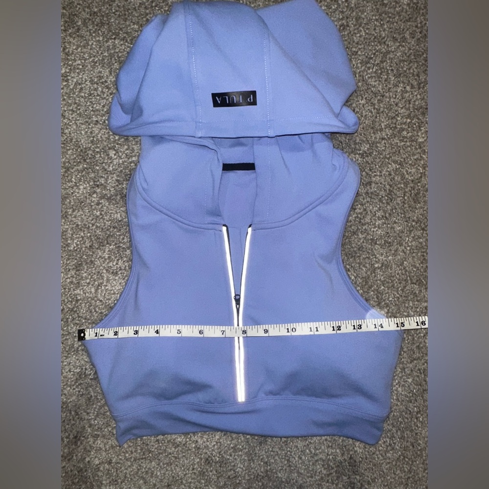 P’tula sports bra with hoodie